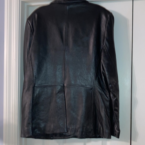 EUC  JLC NEW YORK blk leather blazer like new sz. L, 2 pockets. $59 - Picture 3 of 9
